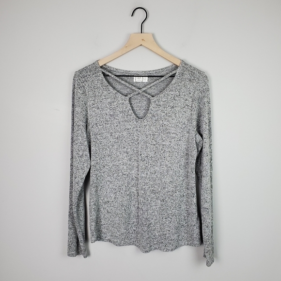 Maurices Gray Cross Front Long Sleeve 24/7 Top Medium - Picture 1 of 5